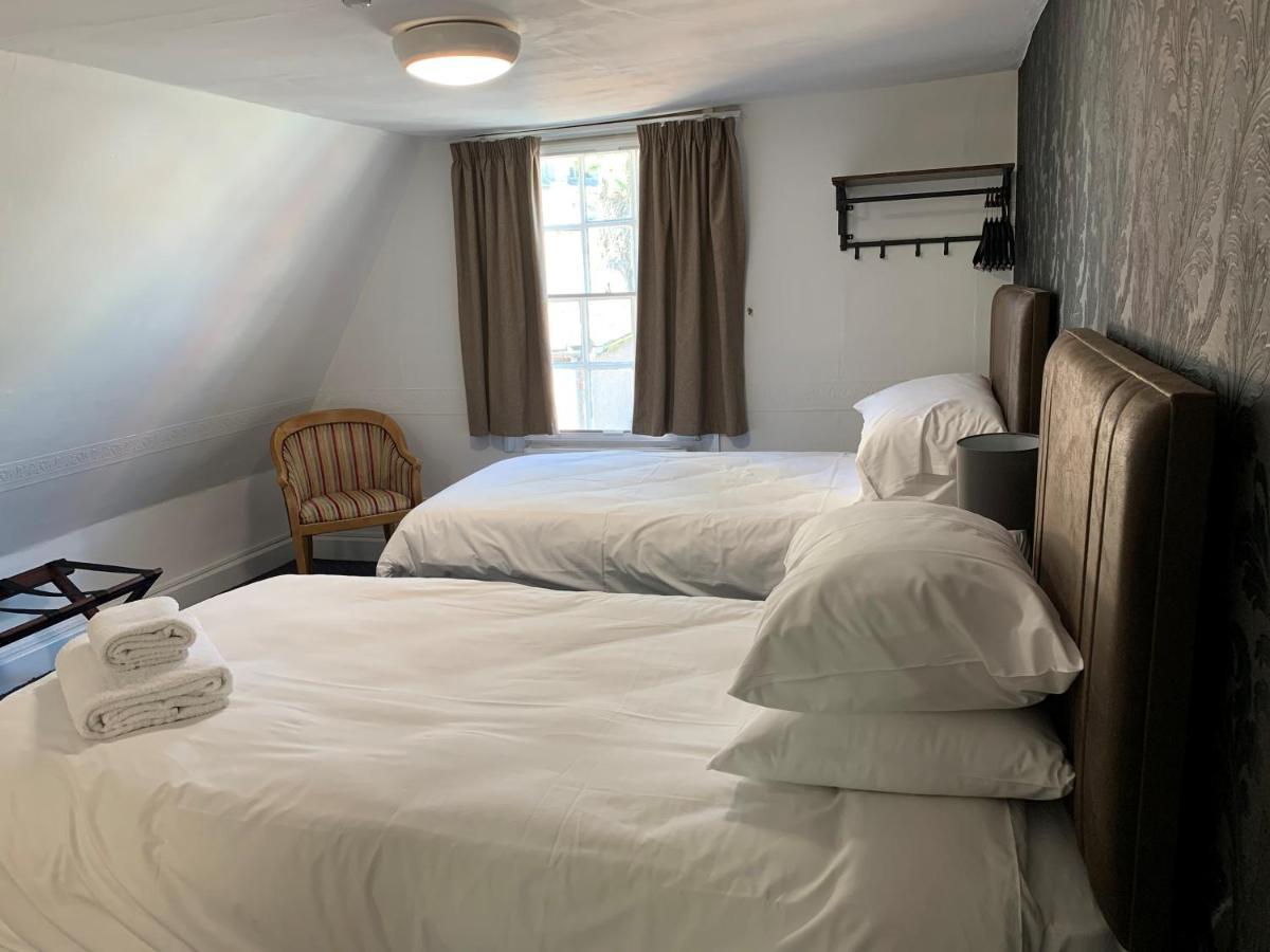 Castle Hotel Devizes Extérieur photo