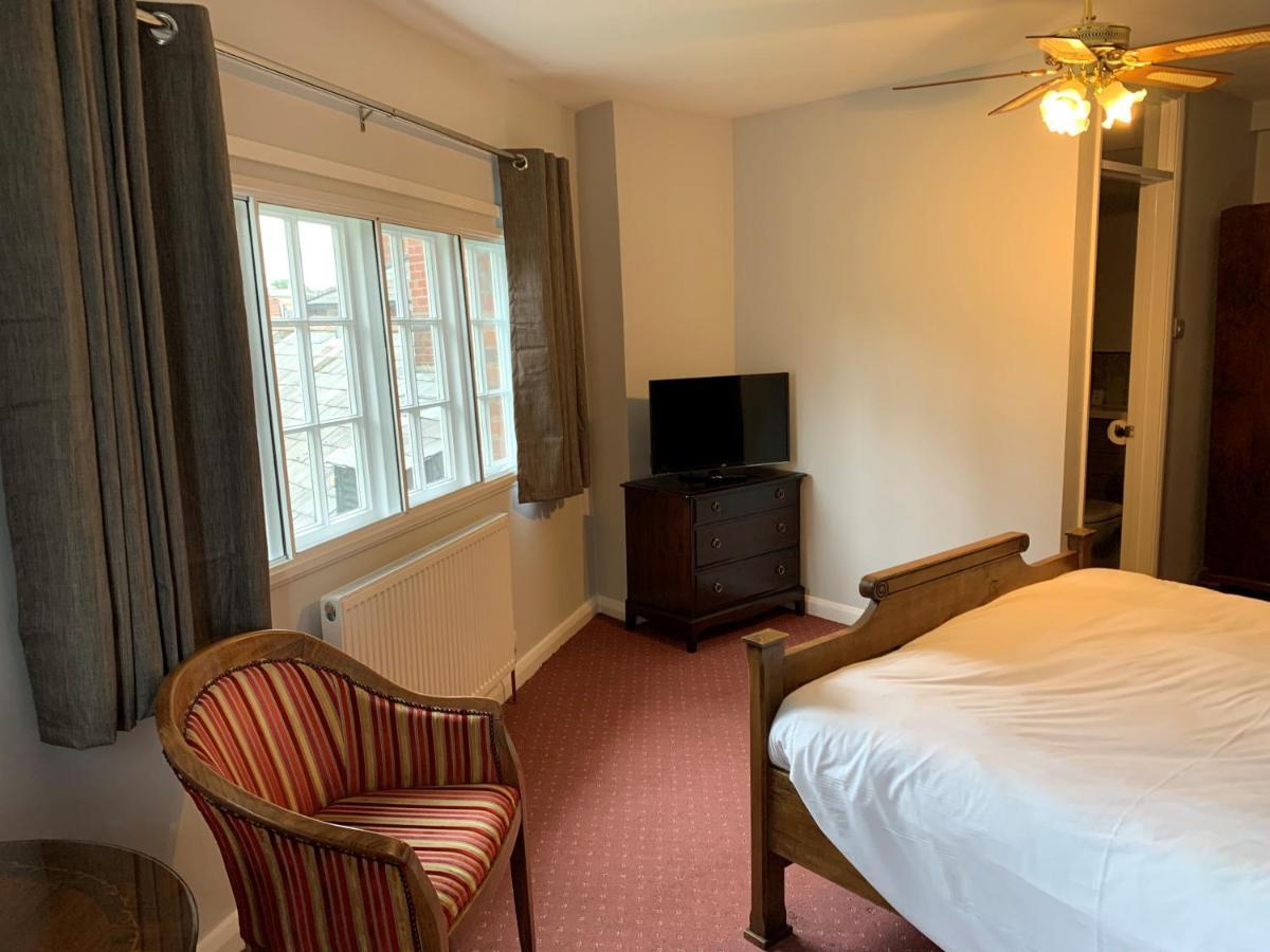 Castle Hotel Devizes Extérieur photo